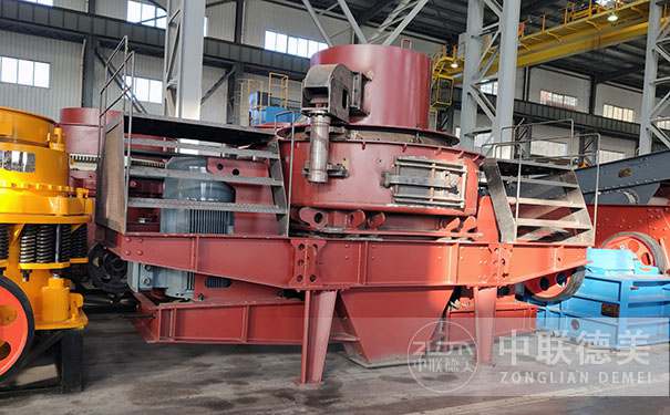 天津液壓圓錐破碎機(jī)現(xiàn)場視頻圖片