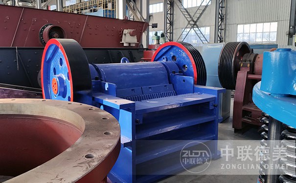 反擊破碎機(jī)哪個(gè)牌子好?