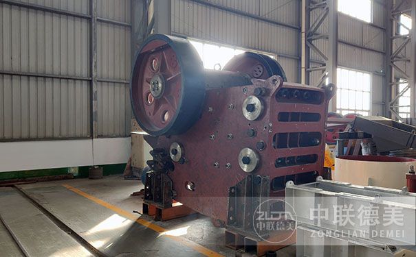 復合式破碎機哪里好,哪里有賣的？