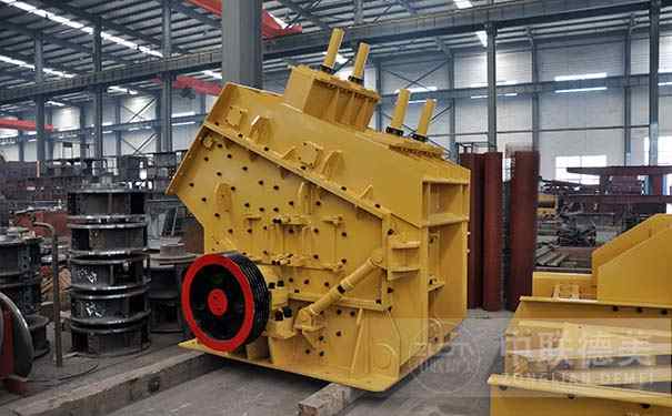 鄂式細(xì)破碎機(jī)