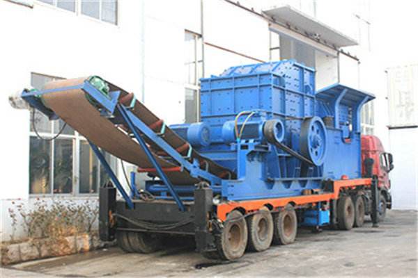 移動式破碎機1.jpg 移動式破碎機1.jpg